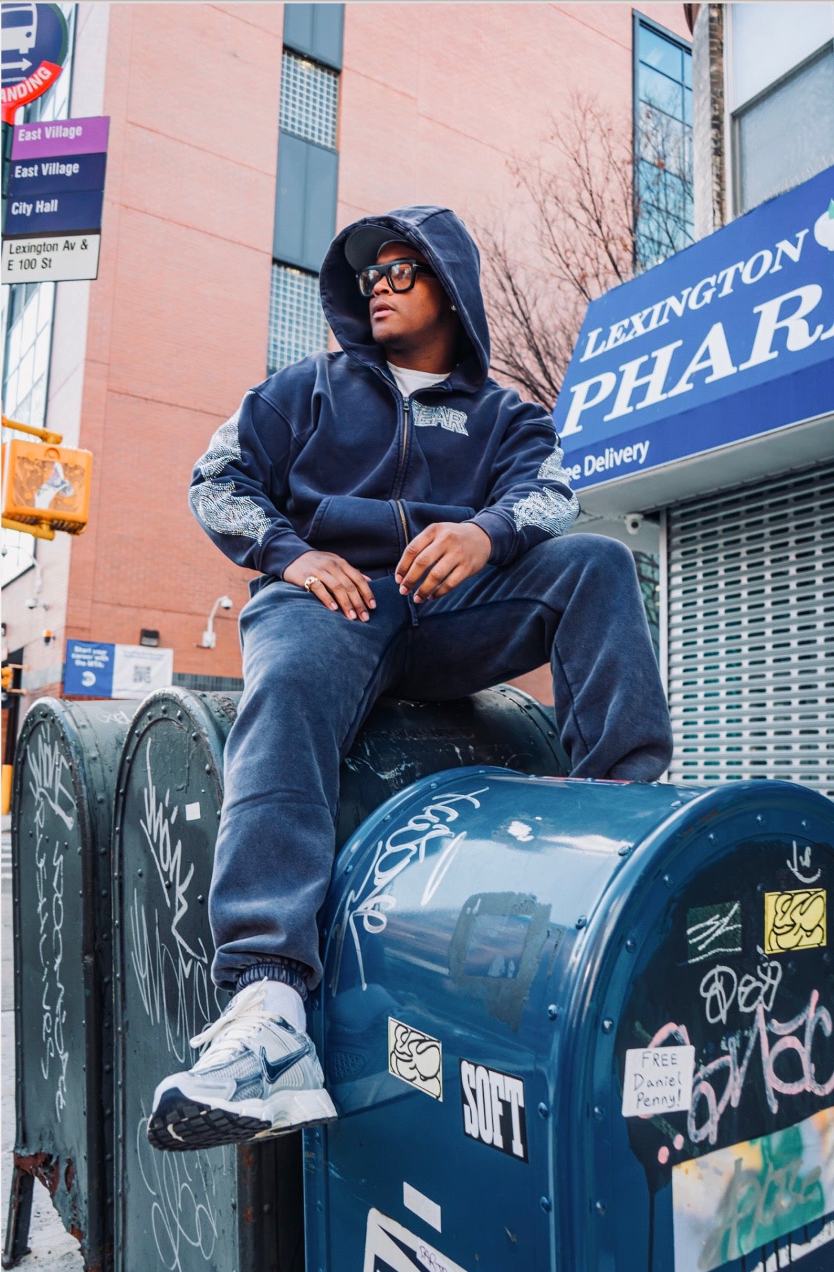 No Fear Premium 
sweatsuit